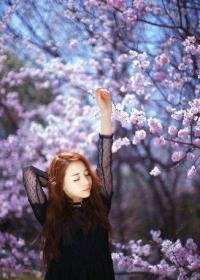 你是疾风中的爱 筱/月半妆